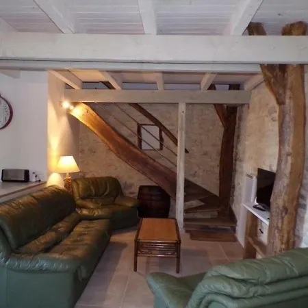House La Grangette De Laval Holiday home