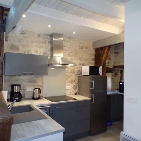 Semesterbostad House La Grangette De Laval *