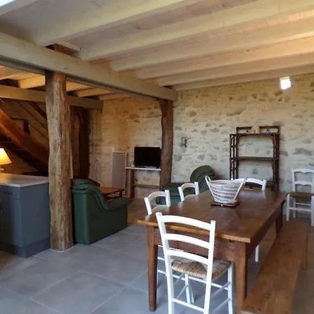 Semesterbostad House La Grangette De Laval
